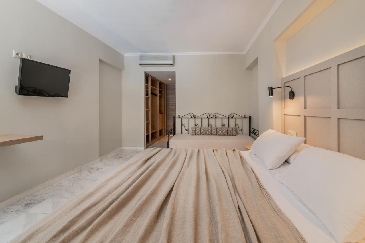 Strofades Beach Hotel Plános エクステリア 写真